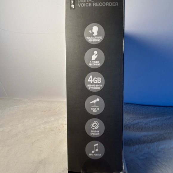 New GPX Black Digital Voice Recorder with 4GB Storage - Picture 2 of 8
